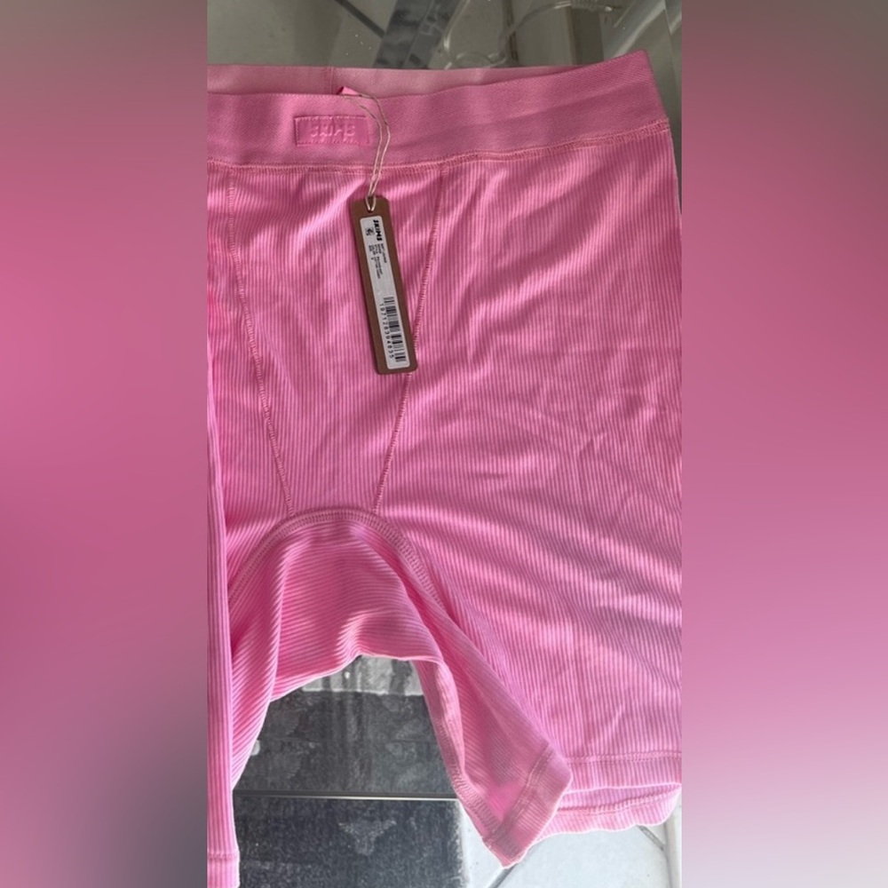 NWT SKIMS Soft Lounge Boxers Cotton Candy